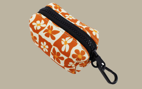 Pablo & Co. RETRO DAZIE Dog Poop Bag Holder